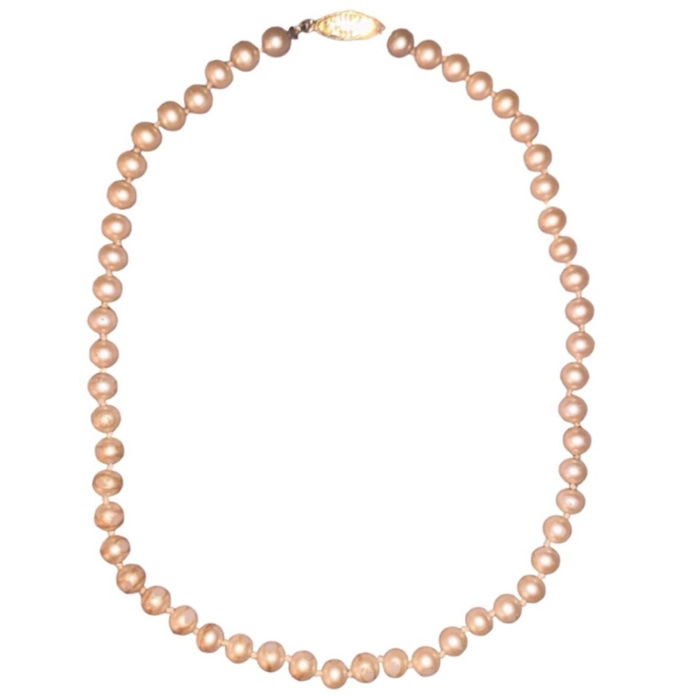 Vintage Pearl Necklace 🤍